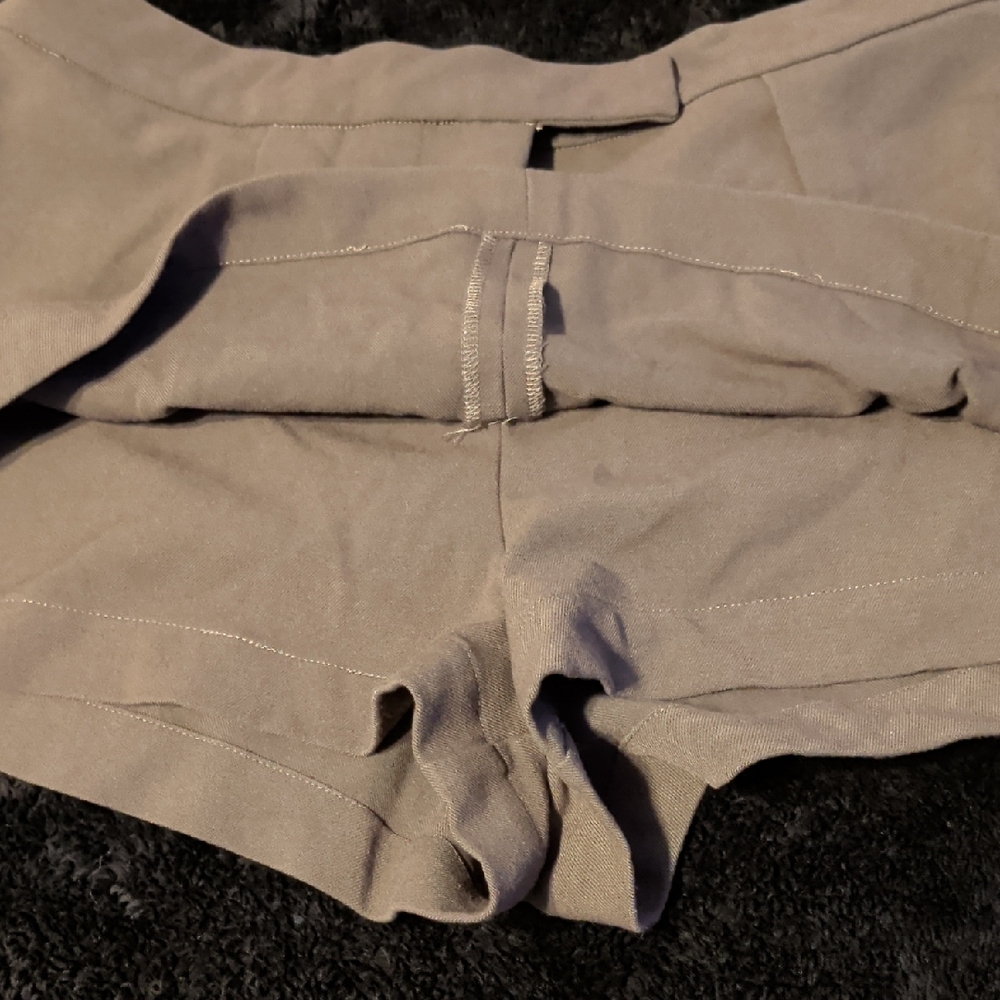 WeWoreWhat Charcoal Vest And Skort - Picture 4 of 9